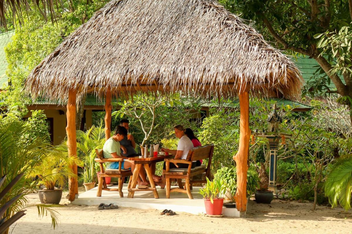 Seaflower Bungalows Srithanu Bagian luar foto